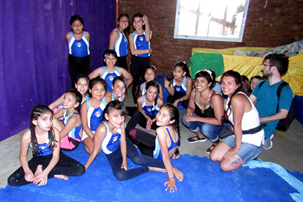 Club Atlético Madre del Pueblo - Acrobacia